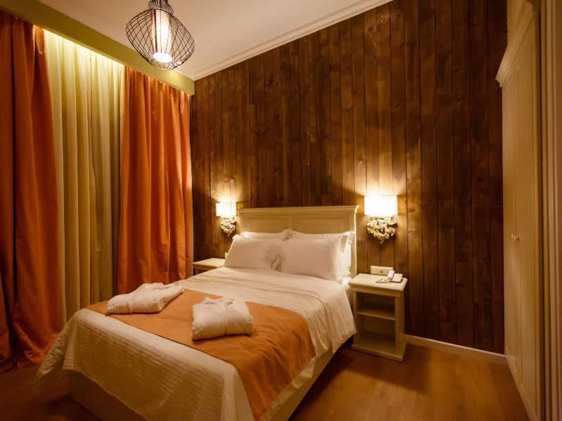 Irenes Resort Káto Loutrákion Esterno foto